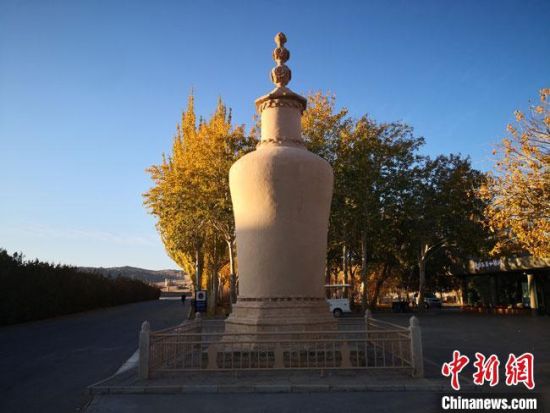 圖為2020年11月，沐浴在晨光中的莫高窟道士塔。(資料圖) 馮志軍 攝