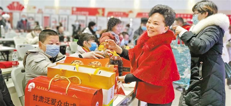 身殘志堅的郭淑芳與愛同行37年 點一盞燈，照亮別人也照亮自己