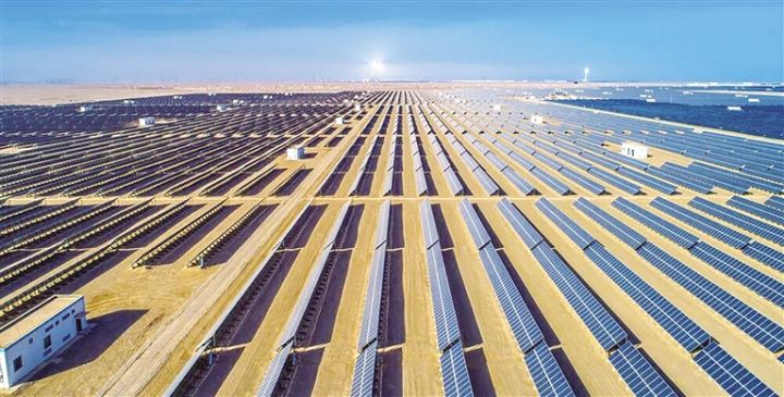 敦煌新能源產(chǎn)業(yè)“風(fēng)光”無限